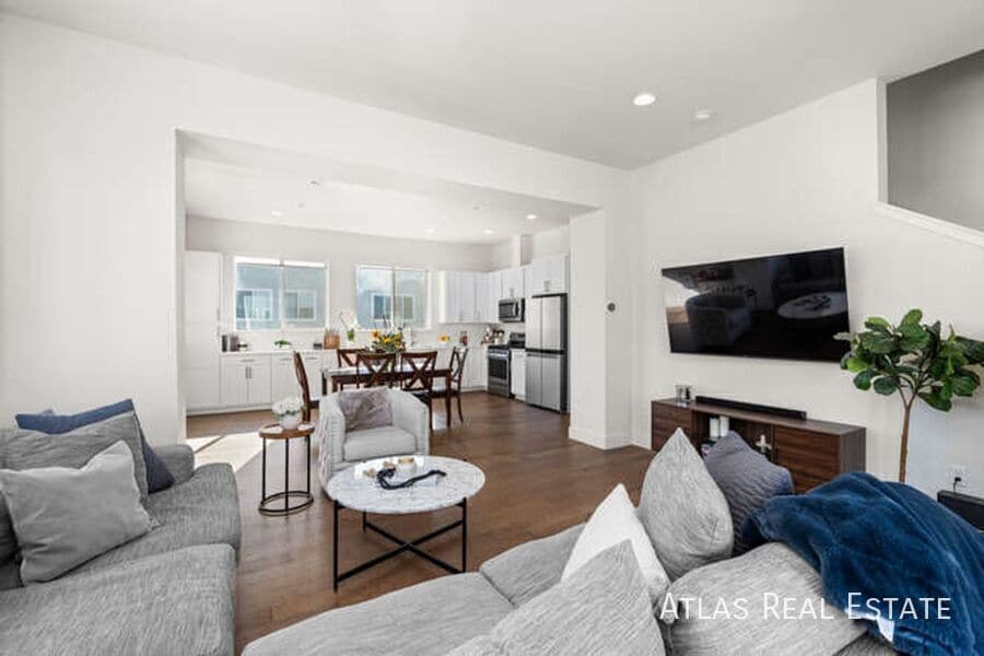 Building Photo - 7856 W 43rd Pl