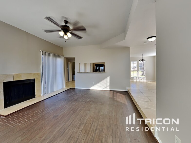 Building Photo - 16330 Tiburon Way