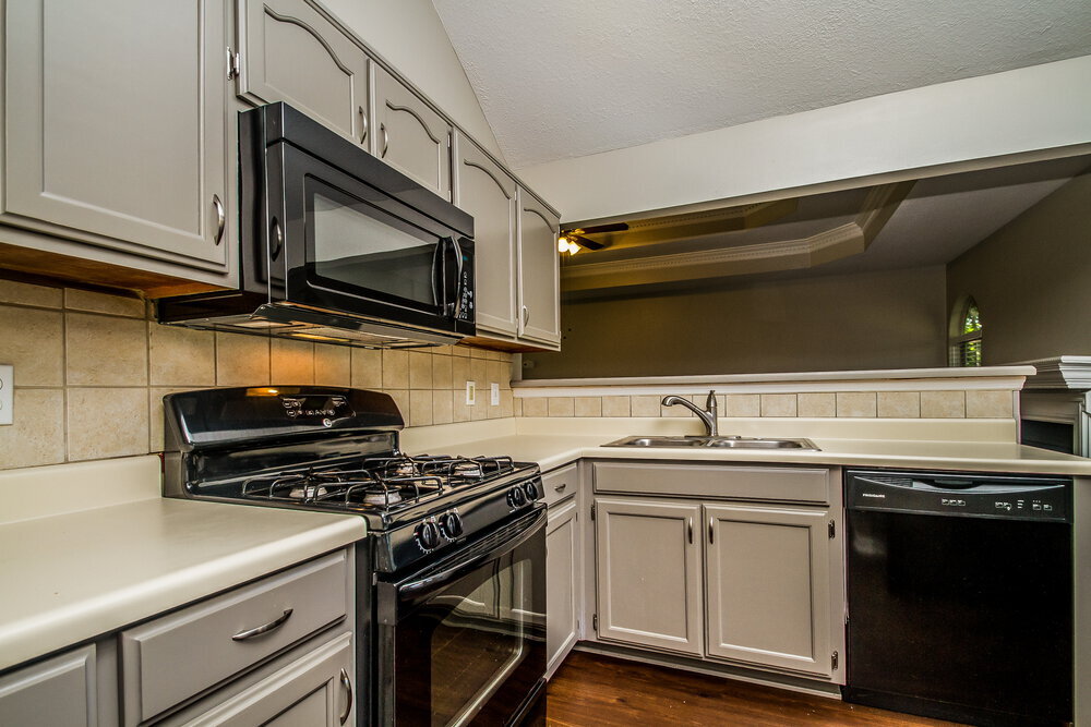 Building Photo - 1502 Amberwood Cir