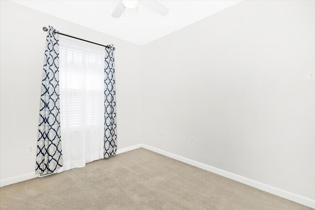 Building Photo - New Market West Rental