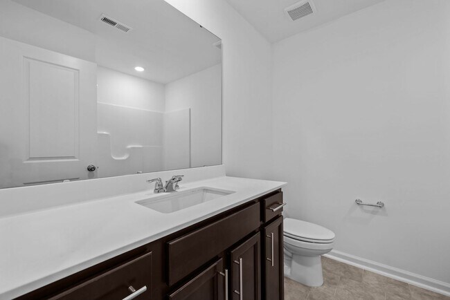 Building Photo - Gorgeous New Construction!  Updated Kitche...