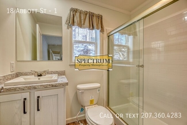 Building Photo - 18 Abbott St