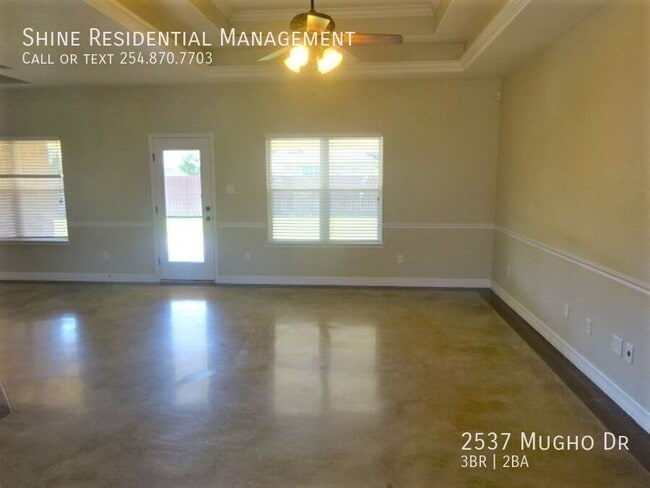 Building Photo - 2537 Mugho Dr