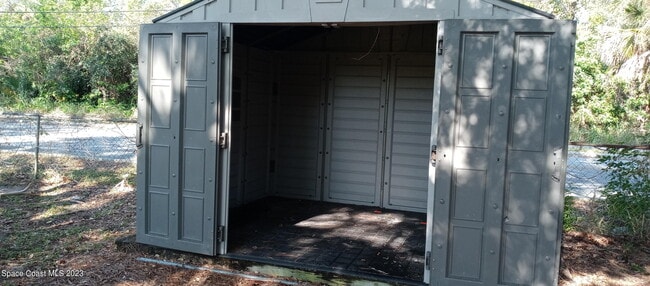 Building Photo - 248 Le Jeune Dr