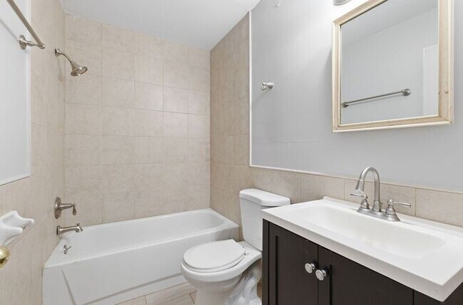 Building Photo - Hillsboro Village Modern 1BR - WALK TO VANDERBILT