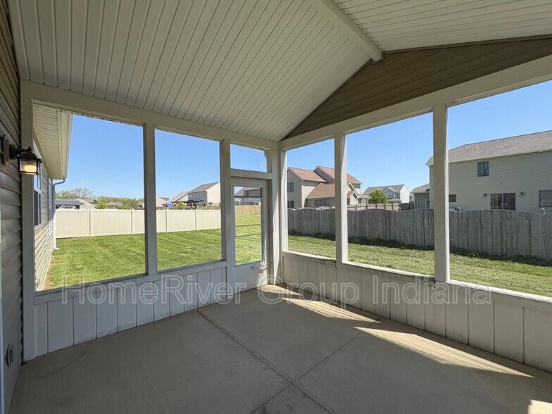 Building Photo - 12986 Mendocino Cv