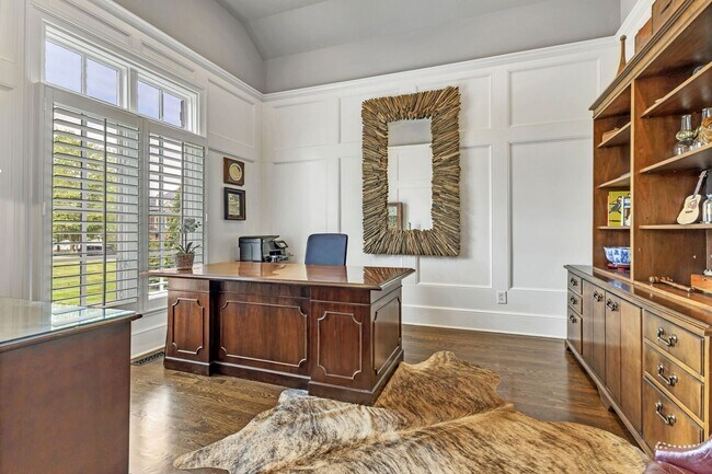 Building Photo - Fully Furnished 4 Bedroom, 3.5 Bath w/ 3 Car Garage and Unfinished Basement in Governors Club