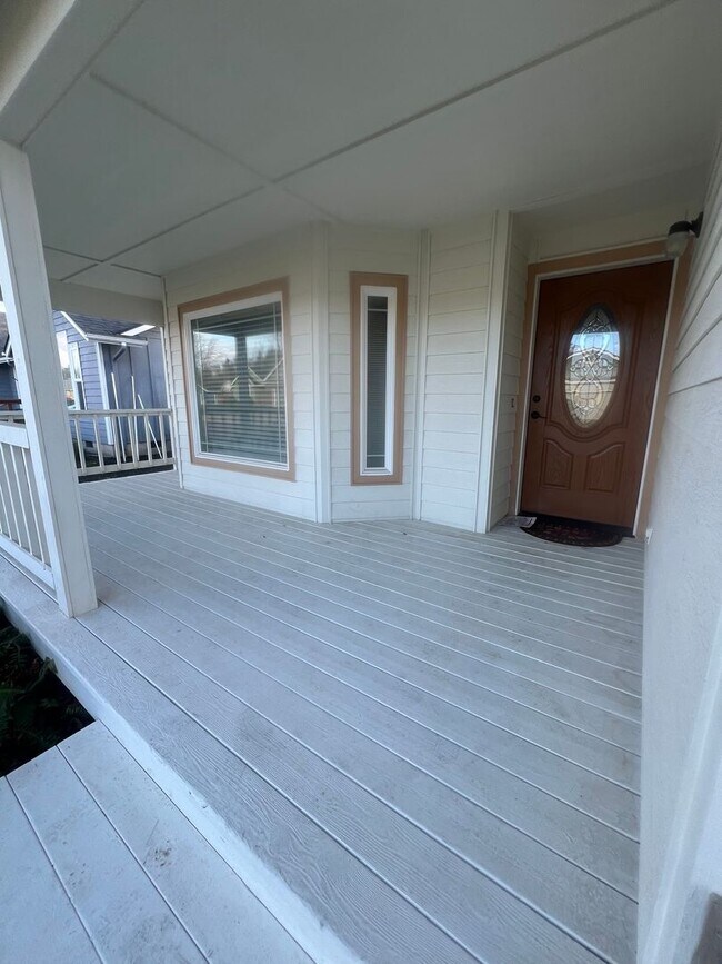 Building Photo - Great Single level Home!