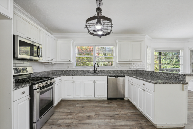 Building Photo - 1351 Hearthstone Way NW