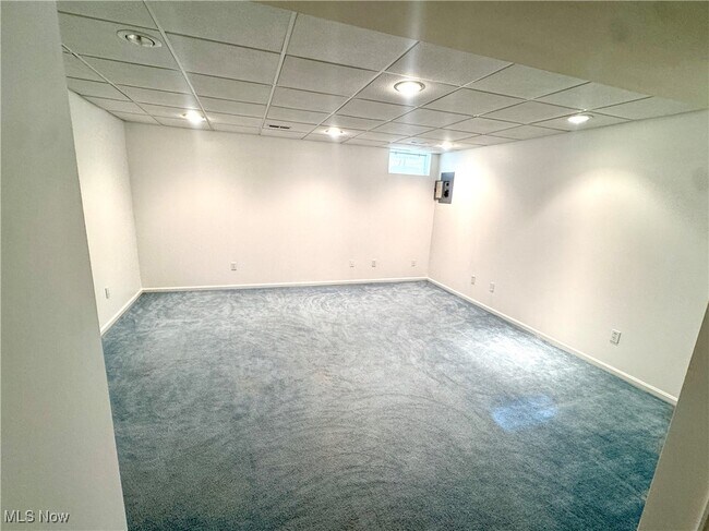 Building Photo - 1085 Sunhaven Dr