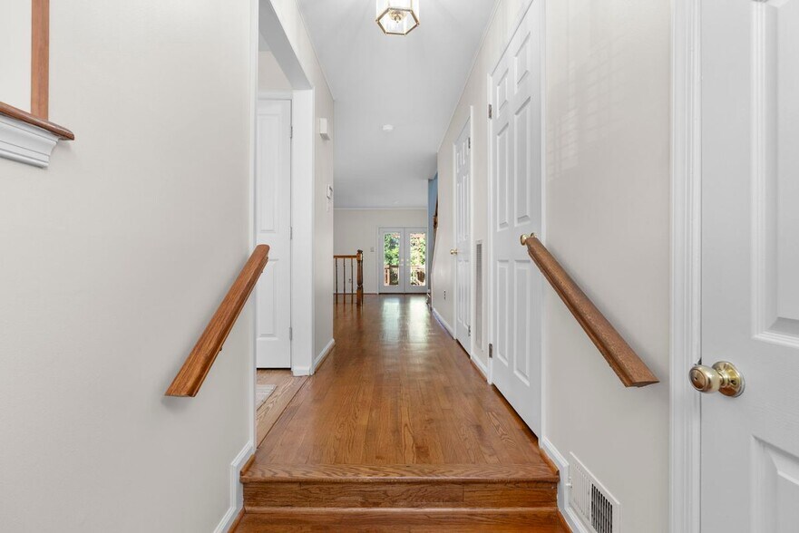 Building Photo - 8710 Birkenhead Ct
