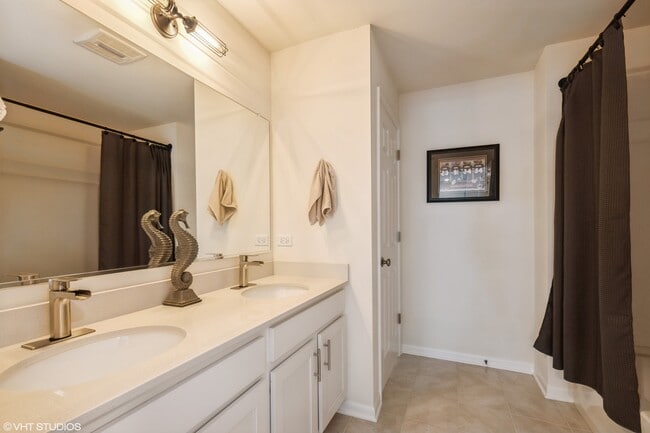 Building Photo - 2511 Geranium Way