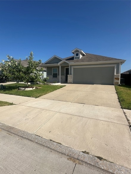 Building Photo - 202 Lemongrass Dr