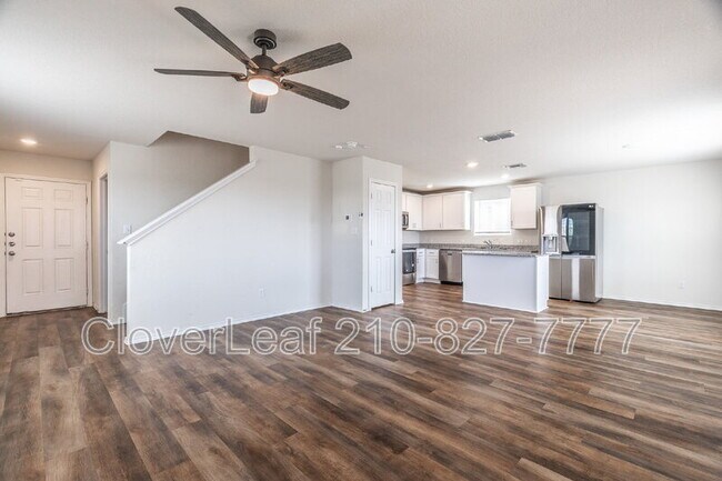 Building Photo - 6102 Walnut Wy