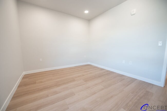 Building Photo - Brand-New 3 Bedroom with Designer Finishes & Spacious Layout