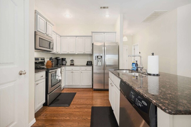 Building Photo - 4522 W Sweetgum Ln