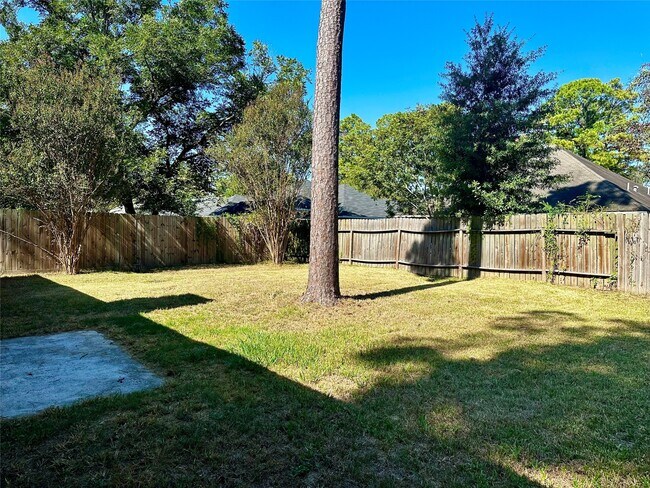 Building Photo - 4927 Adonis Dr