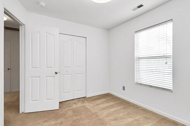 Building Photo - 3 Bed/2 Bath Home for RENT