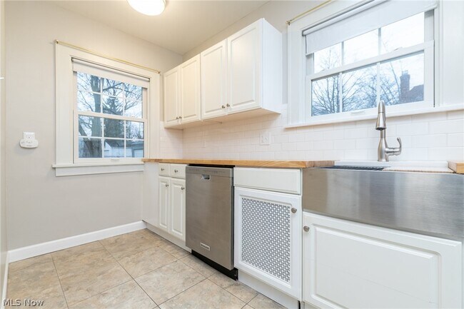 Building Photo - 3350 Avalon Rd