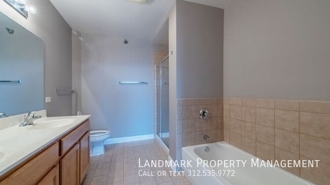 Building Photo - 1600 S Prairie Ave