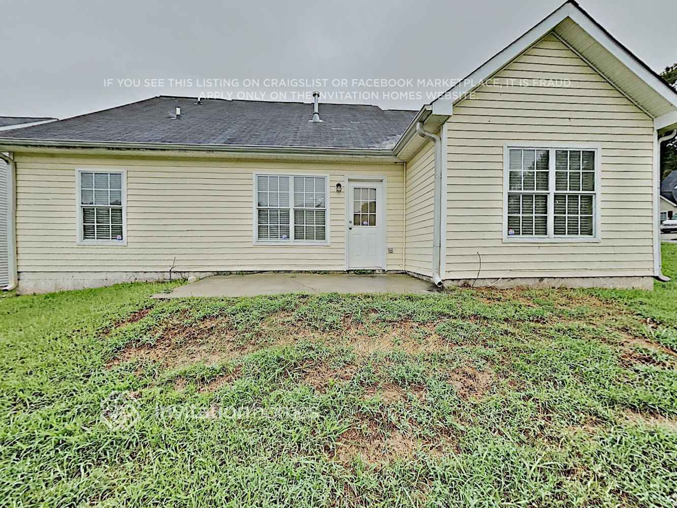 Building Photo - 3700 Pointe Cir