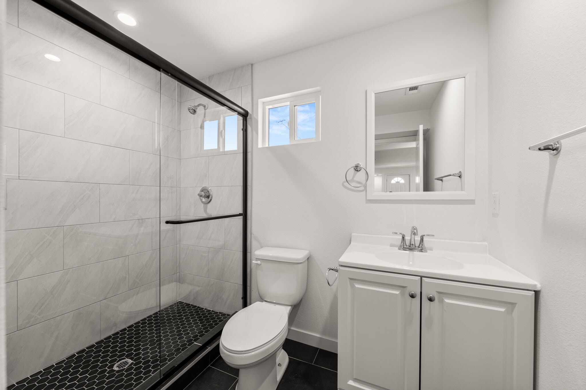 Building Photo - 4700 S Gramercy Pl
