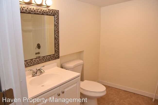 Building Photo - 3 br, 2 bath House - 1731 S 42nd St