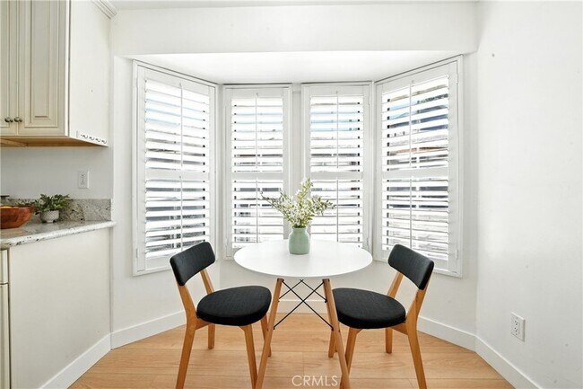 Building Photo - 5841 Arroyo Dr