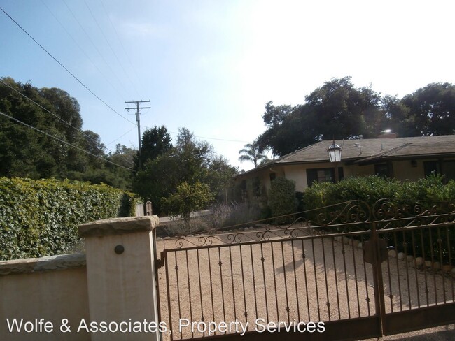 Building Photo - 3 br, 2 bath House - 1595 Miramar Lane