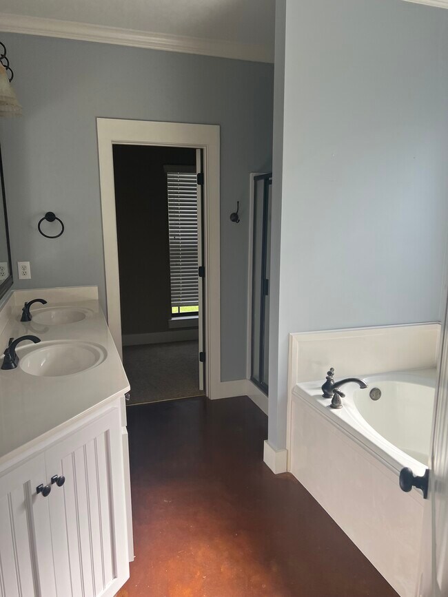 Primary Bath - 9255 Coles Ct