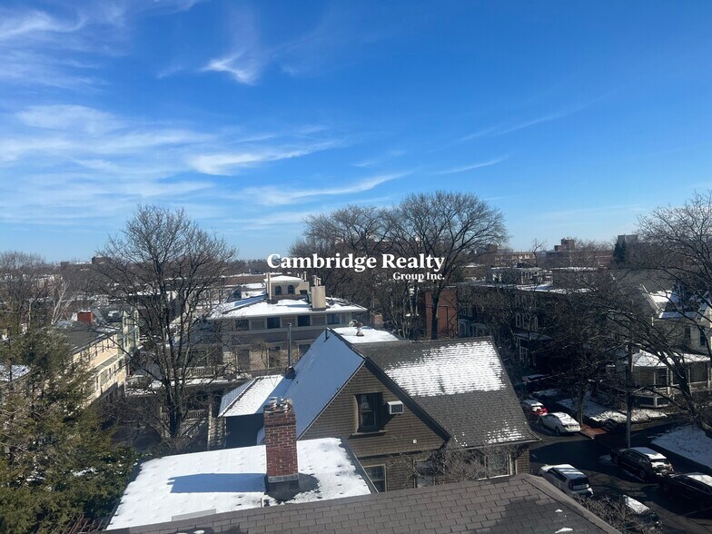 Building Photo - 875 Massachusetts Ave