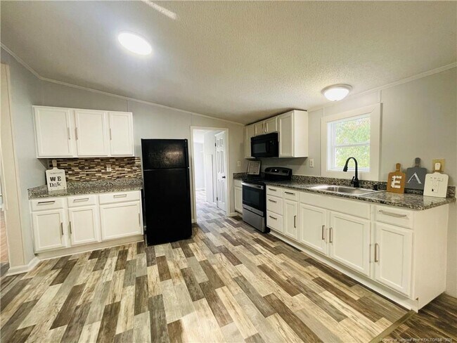 Building Photo - 2464 O'Hara Dr