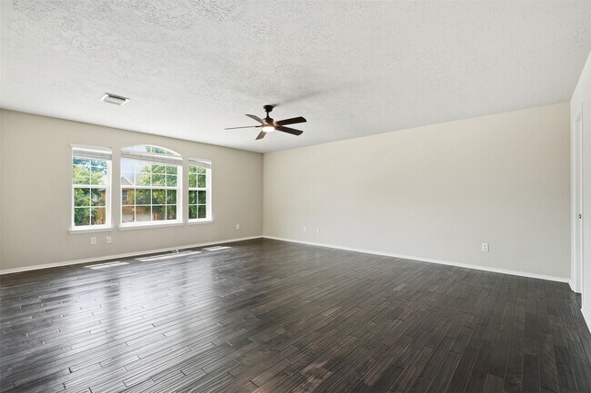 Building Photo - 22914 Breton Point Dr