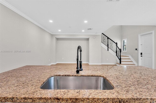 Building Photo - 11541 SW 15th Ave