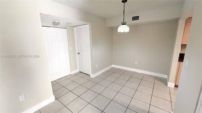 Building Photo - 686 NW 114th Ave