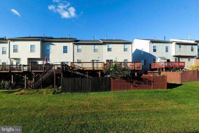 Building Photo - 3317 Hibiscus Ct