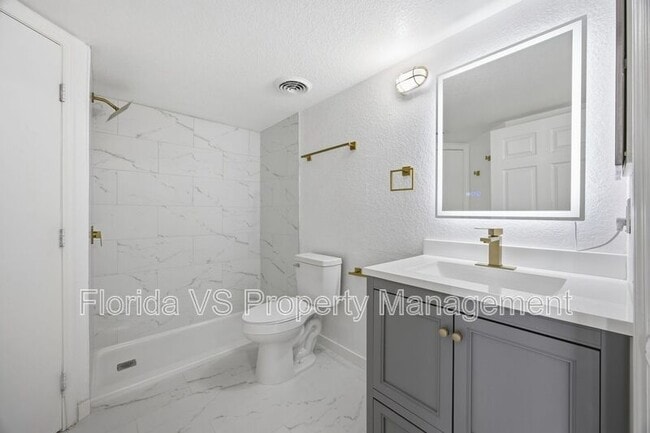 Building Photo - 2207 Antigua Pl