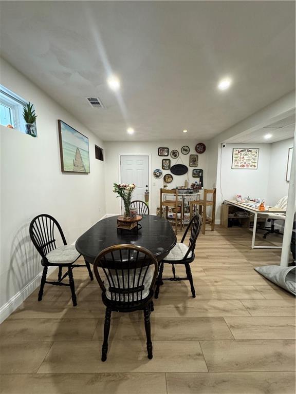 Building Photo - 31 Stella St