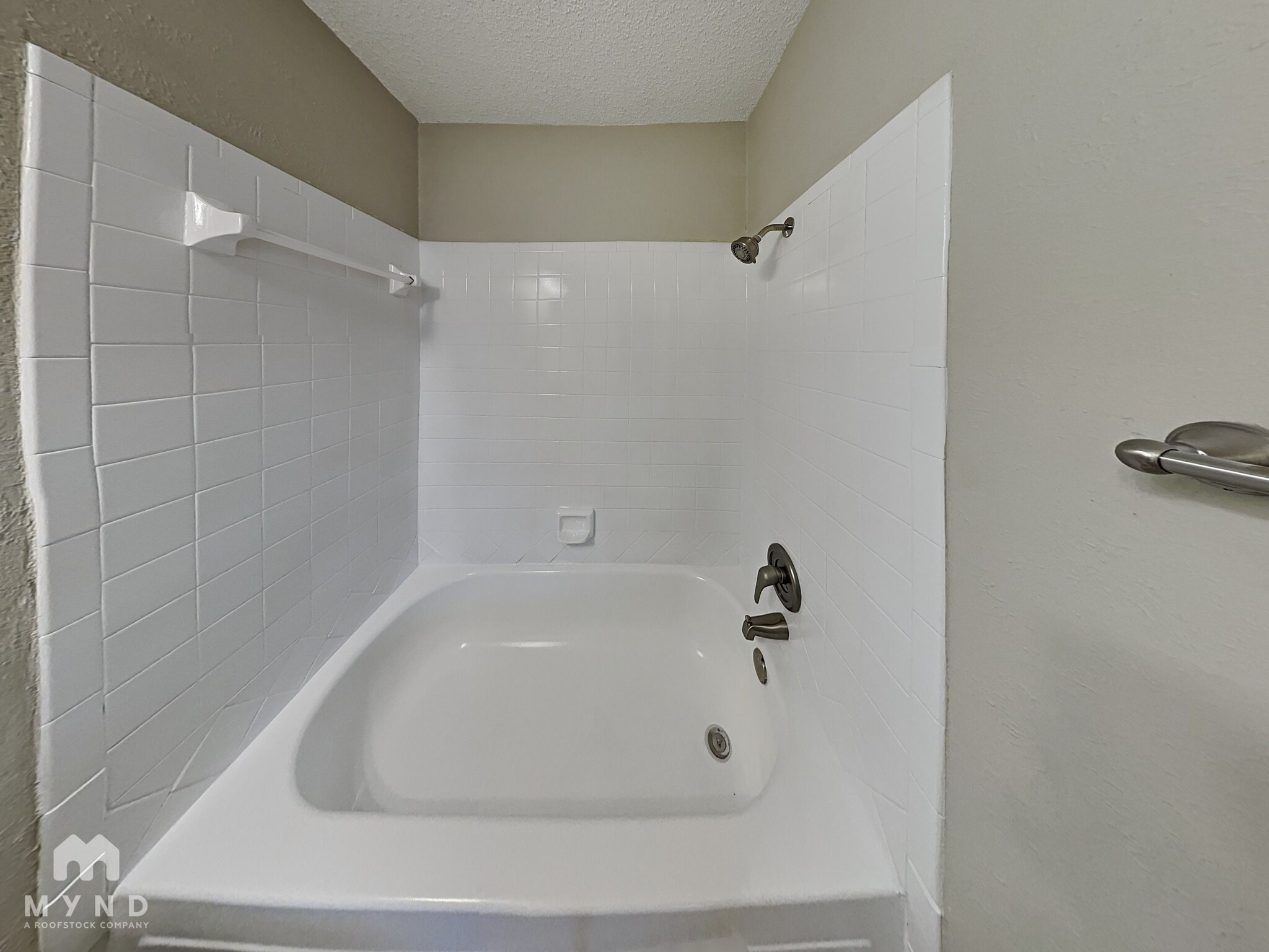 Building Photo - 7417 Shadow Bend Dr