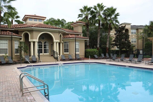 Building Photo - 410 S Villa San Marco Dr