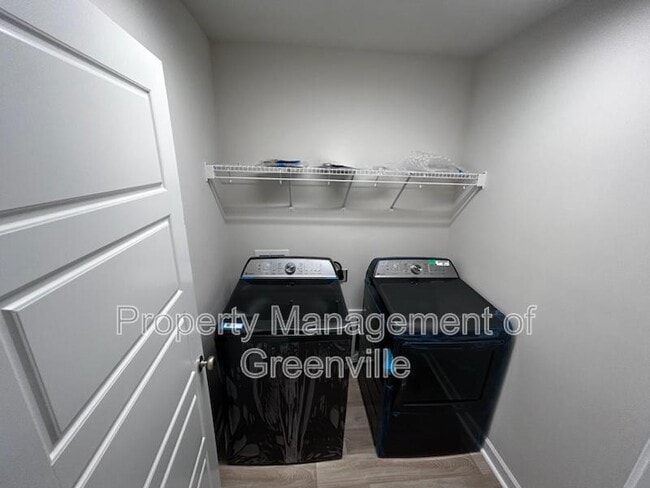 Building Photo - 131 Callen Dr