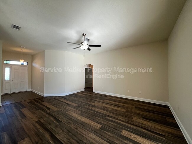 Building Photo - 7037 Season Dr