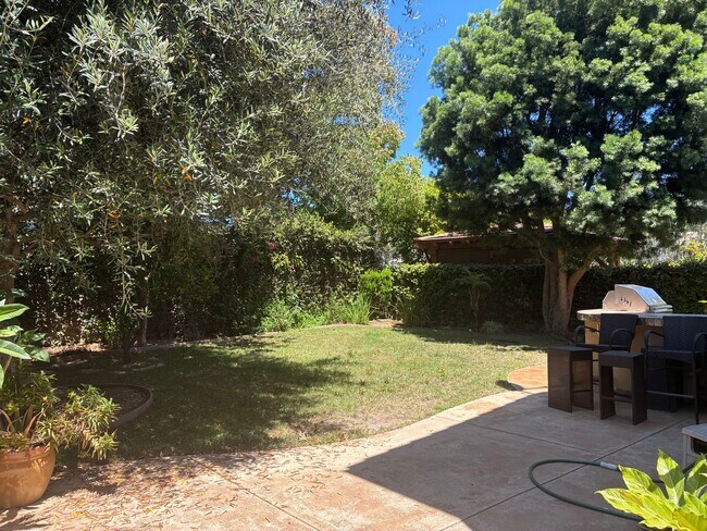 Building Photo - 585 Mindenvale Ct