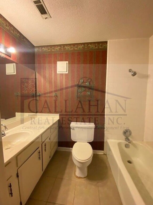 Building Photo - West Little Rock Condo