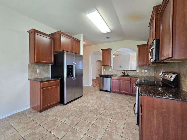 Building Photo - 4804 Bayer Hollow Dr