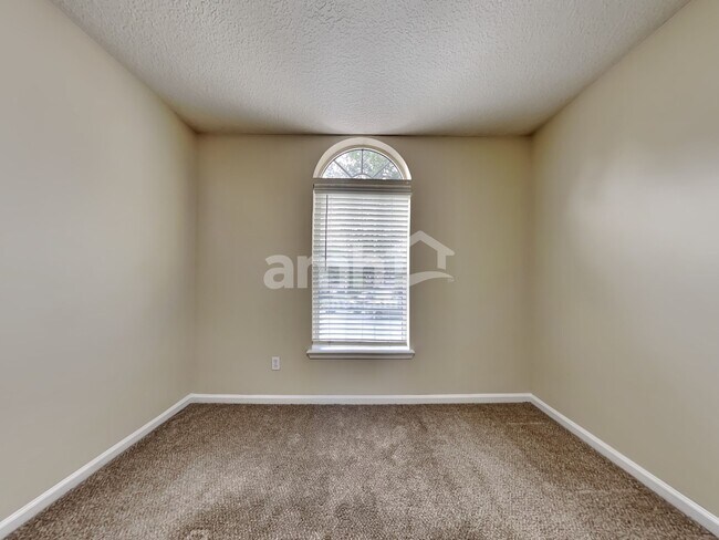 Building Photo - 96050 Waters Ct