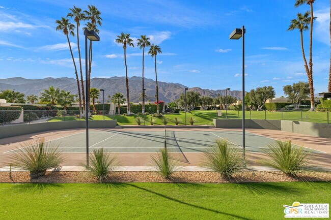 Building Photo - 427 N Calle Rolph