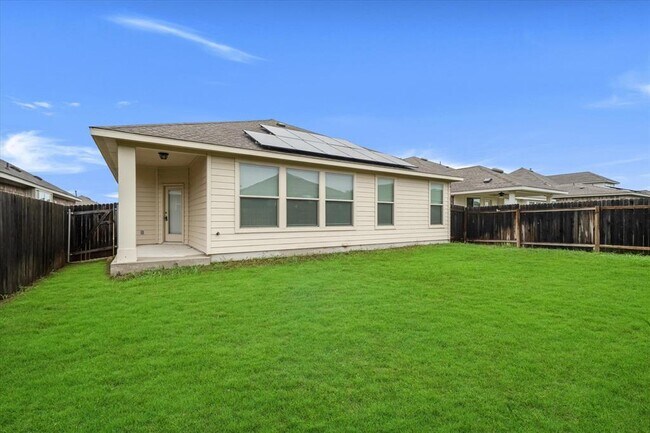 Building Photo - 117 Falkland St