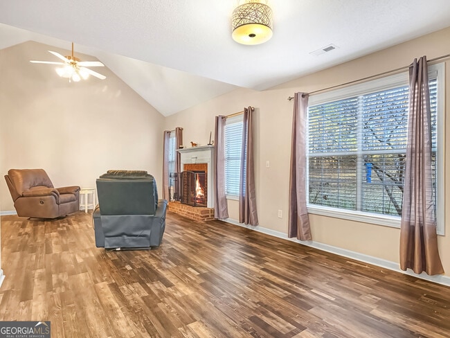 Building Photo - 50 Hidden Brook Trail