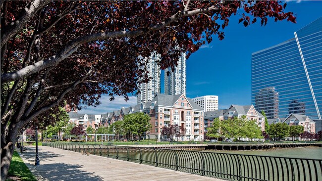 Building Photo - 444 Washington Blvd